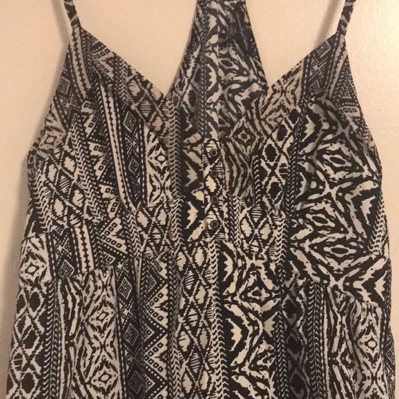 American Eagle black and white printed tank - Picture 4 of 5
